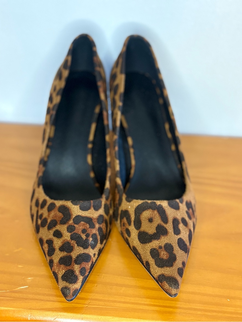 Women’s Leopard Print Pointed Toe Pumps - Women 9.5